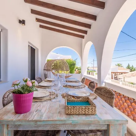 Carolima - Heated Pool Vila *