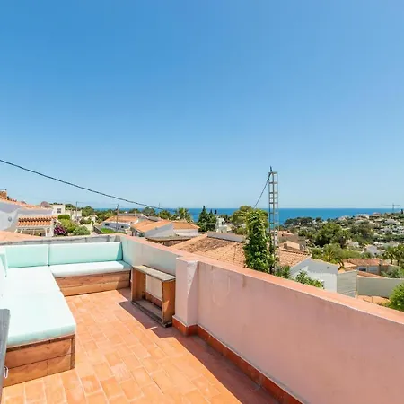 Carolima - Heated Pool Vila *